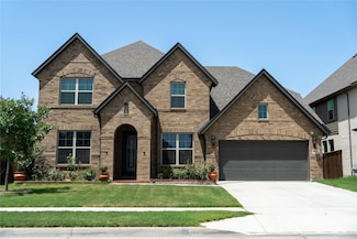 10117 Lakemont Dr, Fort Worth, TX 76131