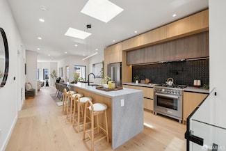738 Athens St, San Francisco, CA 94112