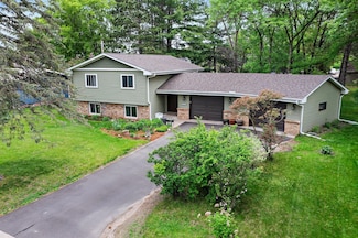 216 Richard Ave SE, Isanti, MN 55040