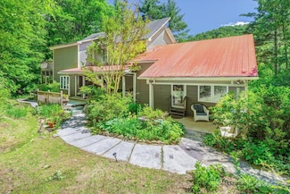 14 Shelton Branch Rd, Barnardsville, NC 28709