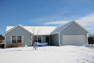 N1566 Overlook Dr, Genoa City, WI 53128