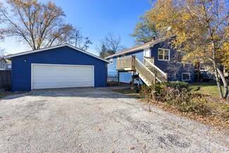 308 Forest Glen Dr, Round Lake Park, IL 60073