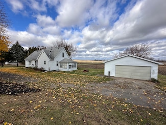 14050 Agnew Rd, Sterling, IL 61081