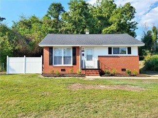 2250 Mcgill Dr, Fayetteville, NC 28305