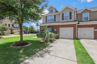 8315 Greys Ln, Houston, TX 77095