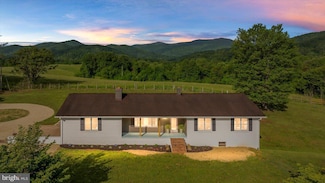 1001 Woodward Rd, Sperryville, VA 22740