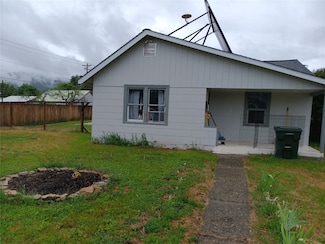 807 Wisconsin Ave, Libby, MT 59923