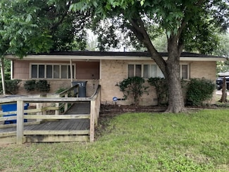 1520 Cape Cod Dr, Dallas, TX 75216