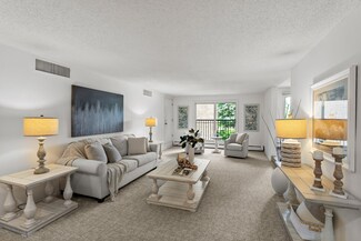 3412 Oak Ridge Rd Unit 208, Hopkins, MN 55305
