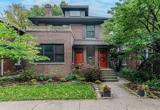 1422 Noyes St, Evanston, IL 60201