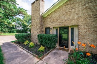 5 Woodland Springs Dr, Gladewater, TX 75647