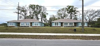 5975 NW 6th Place, Ocala, FL 34482
