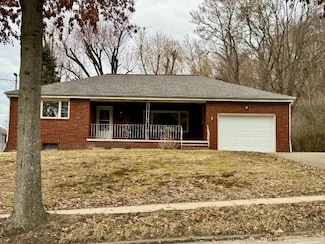 317 W 5th Ave, Warren, PA 16365