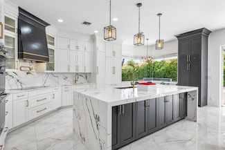 9755 Parkview Ave, Boca Raton, FL 33428
