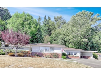 2116 Cascade Way, Longview, WA 98632