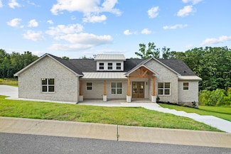8560 Rapid Water Dr, Sherwood, AR 72120