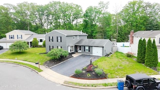 4 Liberty Ct, Howell, NJ 07731