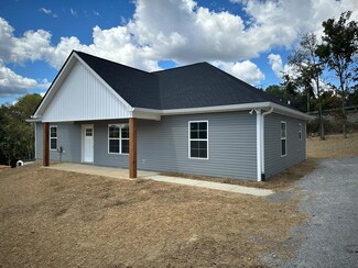 625 Les Gregory Rd, Hartsville, TN 37074
