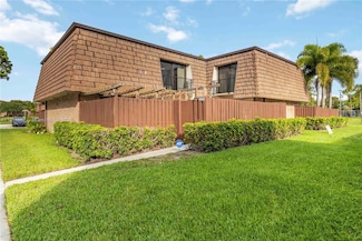 3003 30th Ln, Greenacres, FL 33463