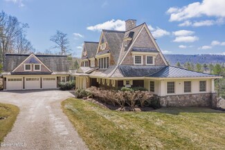 14 Stone Hill Rd, Stockbridge, MA 01262