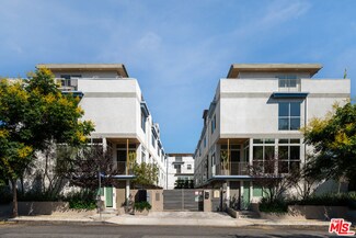 6725 W Hepburn Way, Los Angeles, CA 90038