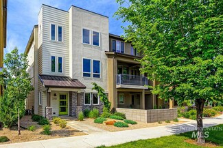 3767 E Parkcenter Blvd, Boise, ID 83716