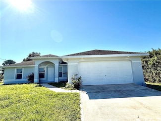 2911 40th St SW, Lehigh Acres, FL 33976
