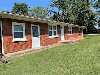 817 N Illinois St, Chandler, IN 47610