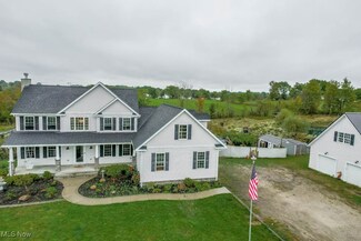 4524 Maplegrove St, Louisville, OH 44641