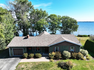 1322 Lake Shore Rd, Chazy, NY 12921