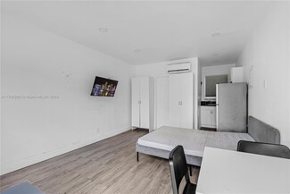 110 NW 9th Ave Unit 3, Miami, FL 33128