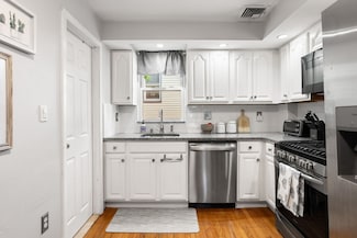 5 Hinckley St Unit 2, Somerville, MA 02145