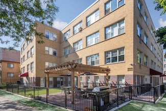 1303 W Estes Ave Unit 4E, Chicago, IL 60626