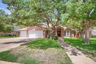 900 Hedgewood Dr, Georgetown, TX 78628