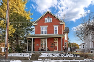 537 W Main St, Hummelstown, PA 17036