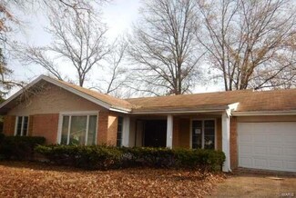 1618 Clock Tower Dr, Saint Louis, MO 63138