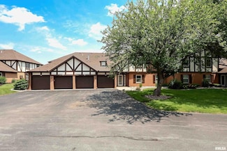 4150 E 60th St Unit 703, Davenport, IA 52807