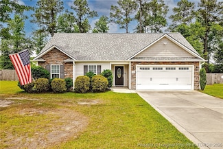 3453 Thrower Rd, Hope Mills, NC 28348