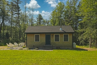 4 Boulder Cove Way, Bremen, ME 04551