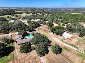 2700 Comanche Shadow Ct, Granbury, TX 76048
