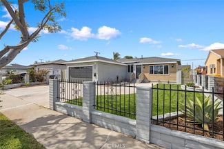 909 W 156th St, Compton, CA 90220
