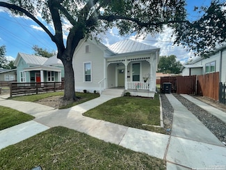 1017 N Palmetto Ave, San Antonio, TX 78202