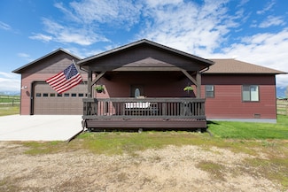 716 Shadow Dancer Way, Stevensville, MT 59870