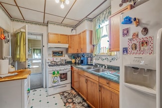 306 Meadow Ave, Charleroi, PA 15022