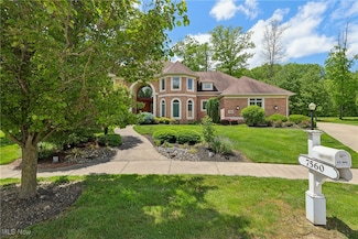7560 Royal Portrush Dr, Solon, OH 44139