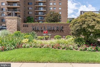 200 N Pickett St Unit 311, Alexandria, VA 22304
