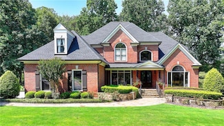 10020 Normandy Ln, Suwanee, GA 30024