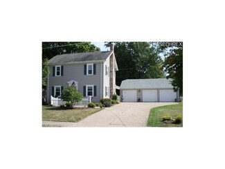 418 E Chestnut St, Orrville, OH 44667