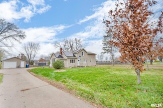1205 N High St, Port Byron, IL 61275