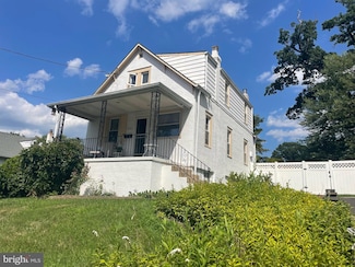 1571 Rockwell Rd, Abington, PA 19001